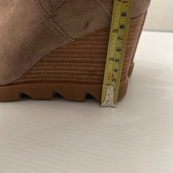 SOREL JOAN UPTOWN CHELSEA BOOTS WOMENS SIZE 9.5 - Picture 16 of 16